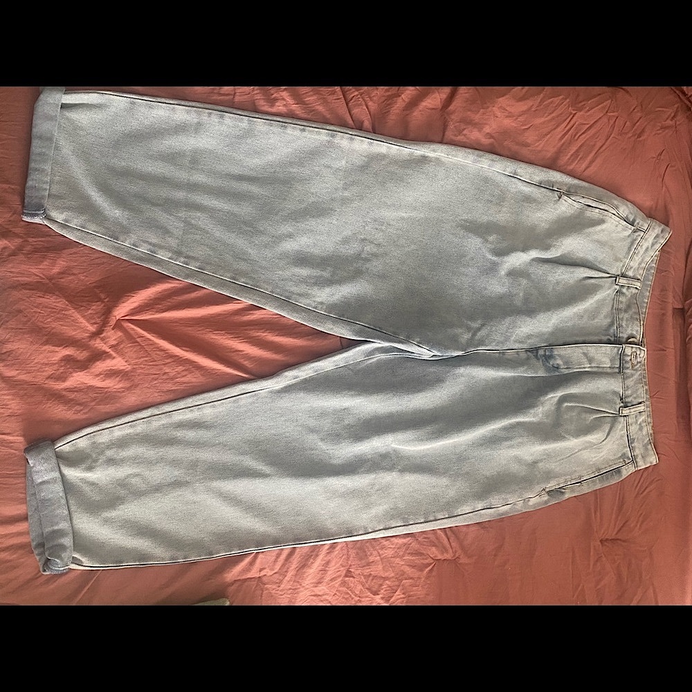 NWT Missguided pleaded slouch jeans